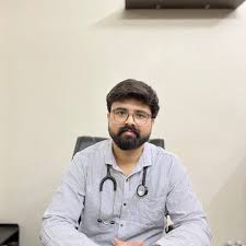 Dr Shubham Saxena